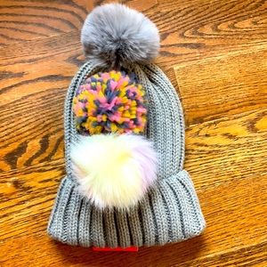 New!! Nordstrom Tuque with Interchangeable pompoms